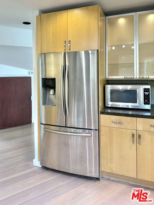 1153 N Poinsettia Place, West Hollywood CA: https://media.crmls.org/mediaz/243e2543-0e96-418d-ab8b-37d91df589bd.jpg
