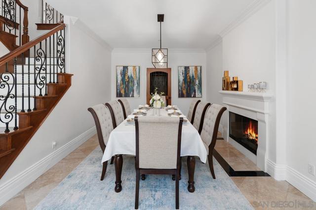 10237 Paseo De Linda, San Diego CA: https://media.crmls.org/mediaz/243e2b77-1c2b-4a6b-8729-9a926c892333.jpg