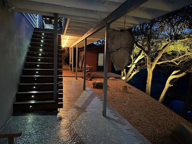 3225 Upper Lock Avenue, Belmont CA: https://media.crmls.org/mediaz/243e75af-e0d9-49e7-b259-51639a887e75.jpg