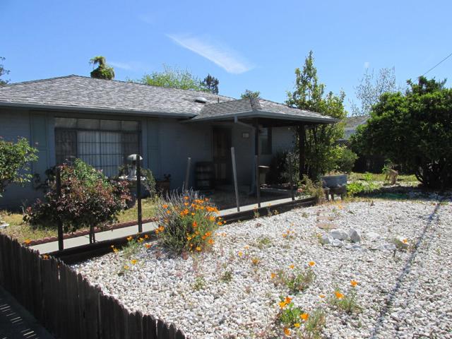 861 Enterprise Road, Hollister CA: https://media.crmls.org/mediaz/243e947b-6e96-474c-897c-eb8570455d4d.jpg