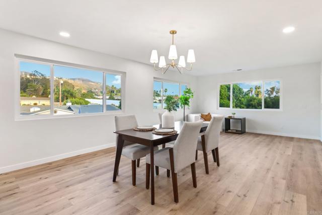 1917 Friendly Drive, Vista CA: https://media.crmls.org/mediaz/243f0f5e-2b91-45be-8eee-72463abba788.jpg