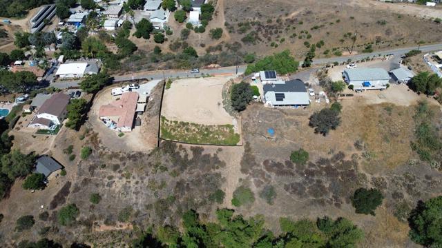 31445 Palos Verdes Drive, Escondido CA: https://media.crmls.org/mediaz/243f900b-6685-490c-bfd0-962bae201fd2.jpg