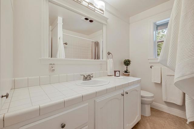 18 Linden Road, Watsonville CA: https://media.crmls.org/mediaz/243f97fc-123f-45f7-a5c4-3ca8b42ef407.jpg