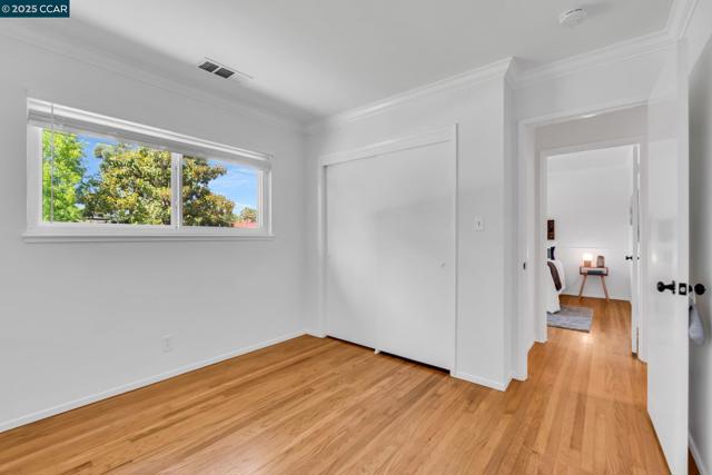 57 Jemco Ct, Pleasant Hill CA: https://media.crmls.org/mediaz/243fcc1a-c687-475e-8881-edf790b3da22.jpg