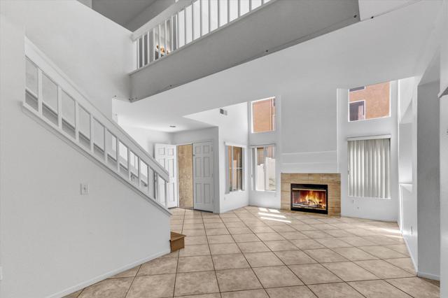 Detail Gallery Image 9 of 31 For 1374 Serena Circle #1,  Chula Vista,  CA 91910 - 3 Beds | 2/1 Baths
