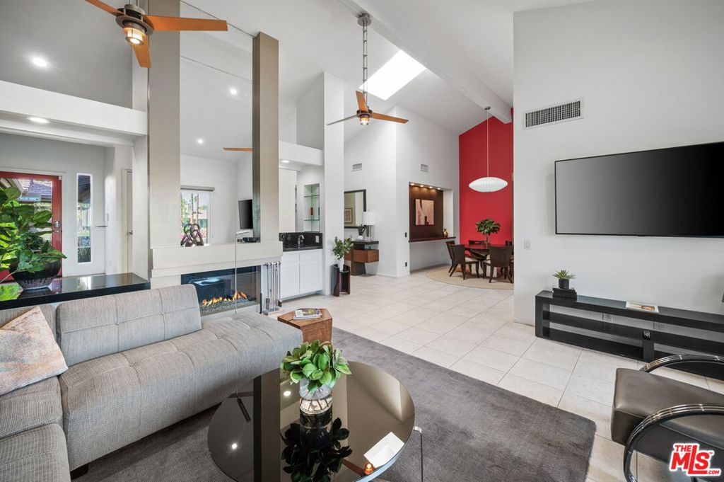 MLS #25612727 image #3