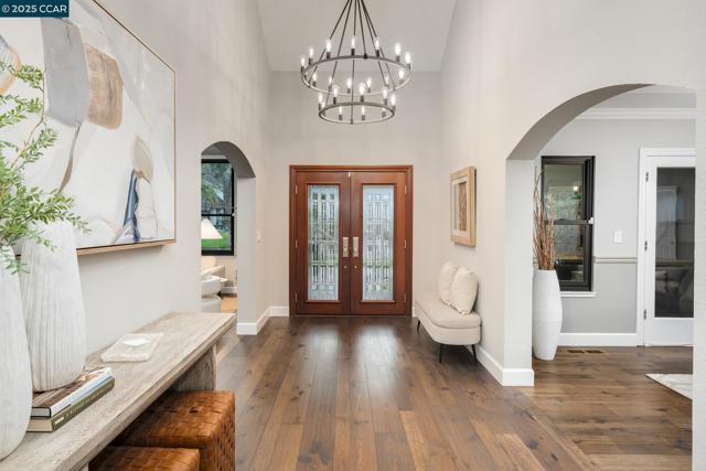 3284 Blackhawk Meadow Dr, Danville CA: https://media.crmls.org/mediaz/2440b8e1-d085-4884-8563-93bb731589d4.jpg
