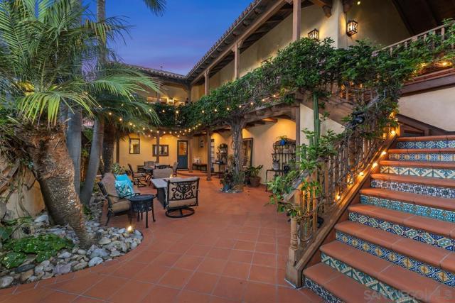 7344 Olivetas Ave, La Jolla CA: https://media.crmls.org/mediaz/24422042-c0f2-48a6-b204-ac59f6ac7ea2.jpg