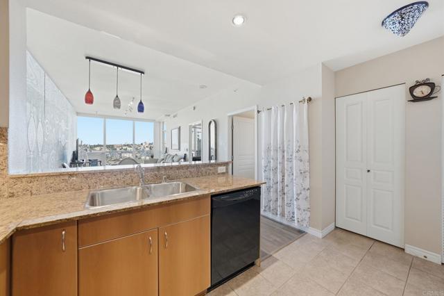 Detail Gallery Image 11 of 51 For 300 W Beech St #1706,  San Diego,  CA 92101 - 1 Beds | 1 Baths
