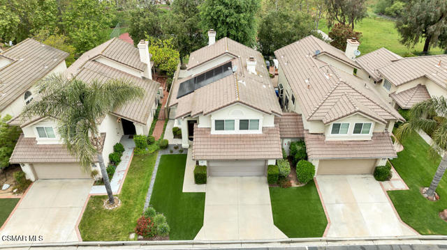 645 Overlook Road, Simi Valley CA: https://media.crmls.org/mediaz/2442770f-9c71-4d5a-9f3c-f8bff1635b2a.jpg