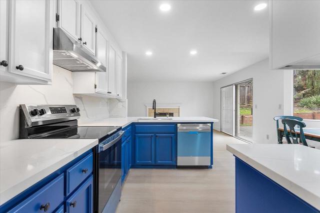 136 Olympic Drive, Vallejo CA: https://media.crmls.org/mediaz/2442bfa5-23bd-4d46-999a-ad22d6cbfcb8.jpg