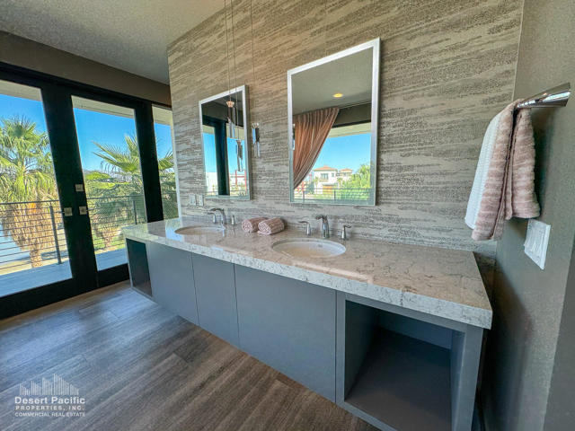 61680 Fullerton Dr, Thermal CA: https://media.crmls.org/mediaz/2442e181-4300-4980-bd2c-a81a146f8e07.jpg