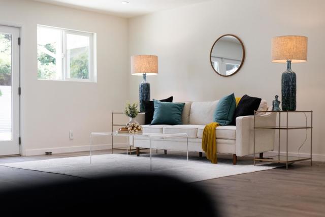 518 King Street, Santa Cruz CA: https://media.crmls.org/mediaz/2442eed8-5496-4aba-895e-c1b5b9c27431.jpg