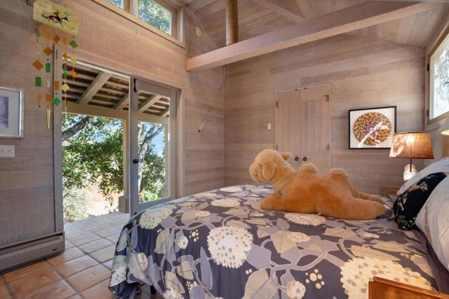 31 Asoleado Place, Carmel Valley CA: https://media.crmls.org/mediaz/244487d8-8783-4d9c-9286-fe61200ec7b3.jpg
