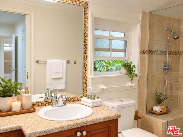 6313 Bluebell Avenue photo 29