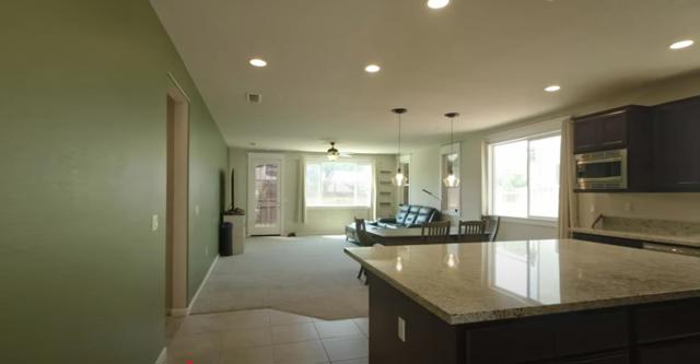 529 Ashwood Lane, Patterson CA: https://media.crmls.org/mediaz/2444e97c-923e-403e-bfba-0b65bbc93c3e.jpg
