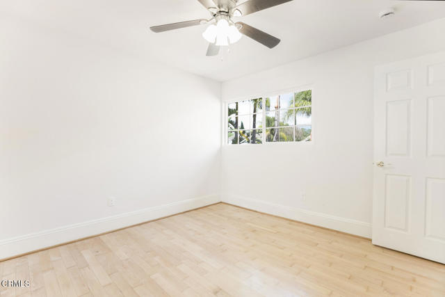 8857 Bluffdale Dr, Sun Valley CA: https://media.crmls.org/mediaz/244518a7-3ca5-4805-a278-7f9f514b8b01.jpg