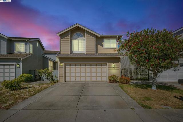34319 Platinum Ter, Fremont CA: https://media.crmls.org/mediaz/2445a725-8a23-4c15-8c50-869fded2db02.jpg