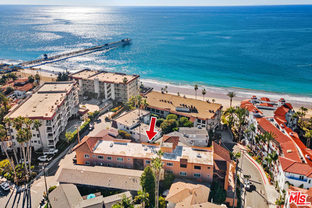 409 Arenoso Lane, San Clemente CA: https://media.crmls.org/mediaz/2445bc4f-3068-41e8-a23f-ebdc40f398d6.jpg