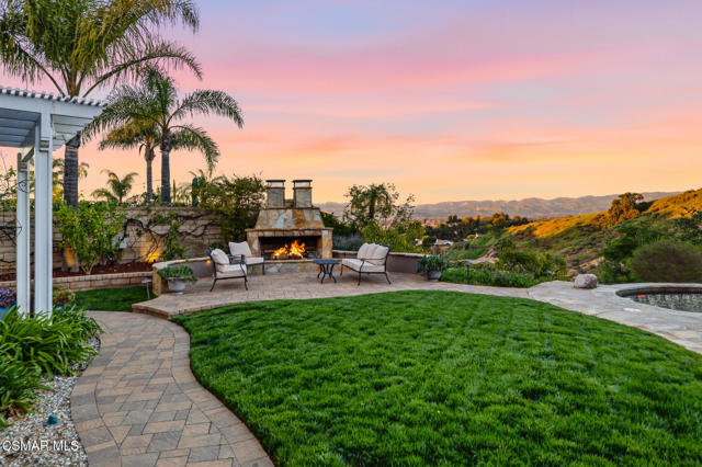 Image 18 of 51 For 490 Peter Place