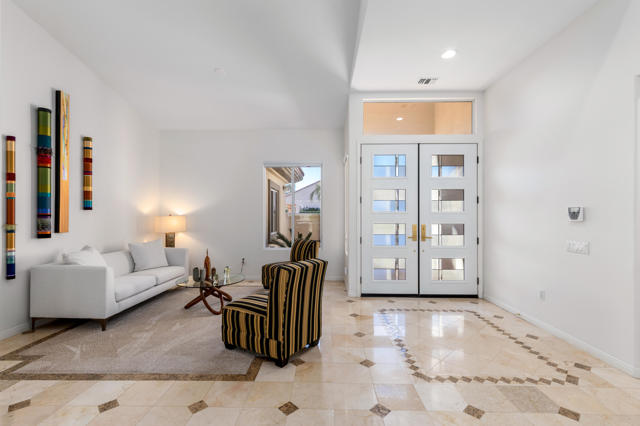 78210 Gray Hawk Drive, Palm Desert CA: https://media.crmls.org/mediaz/2446b635-5669-47c0-9fe3-1b590311eedf.jpg