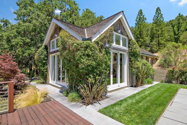 3 Vintage Court, Woodside CA: https://media.crmls.org/mediaz/2446e308-12b9-4da1-82ff-64c728b2a5ab.jpg