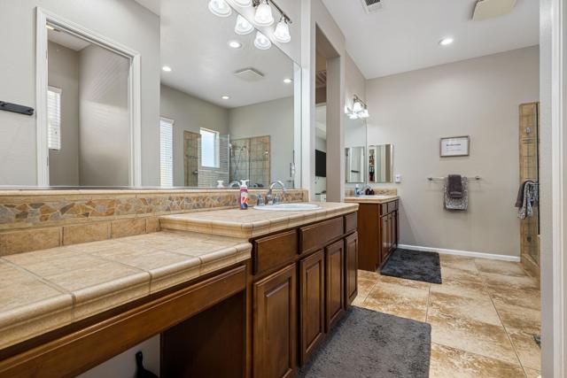 40844 Piazza Del Paradiso, Indio CA: https://media.crmls.org/mediaz/244722e8-ea09-4272-840c-2e0c7a08996a.jpg