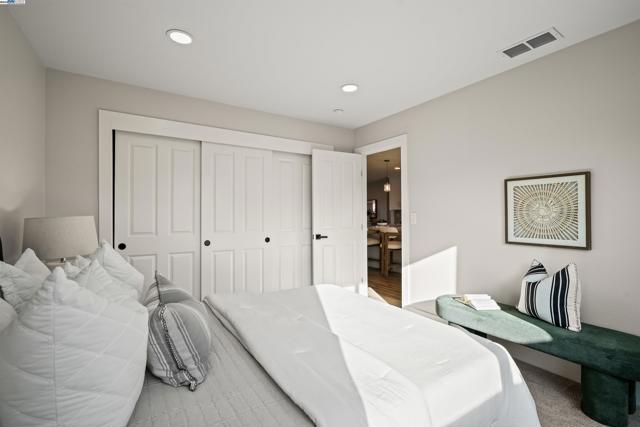 625 3rd Ave, San Bruno CA: https://media.crmls.org/mediaz/24488753-f7a6-47de-902f-09f069d469e3.jpg