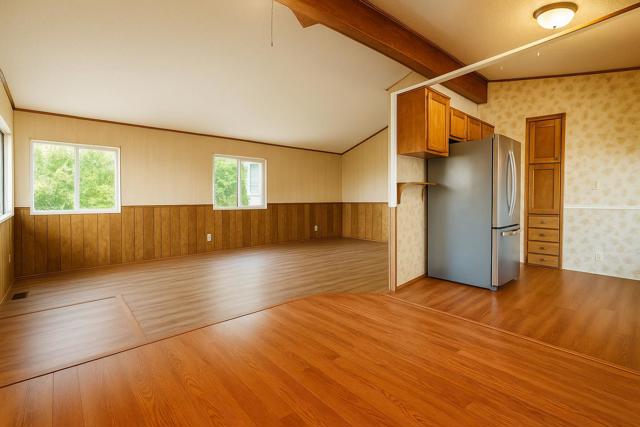440 Moffett Boulevard, Mountain View CA: https://media.crmls.org/mediaz/2449f914-00d2-4058-b238-1fea72b5e7d8.jpg