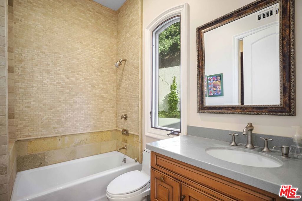 MLS #26858457 image #46