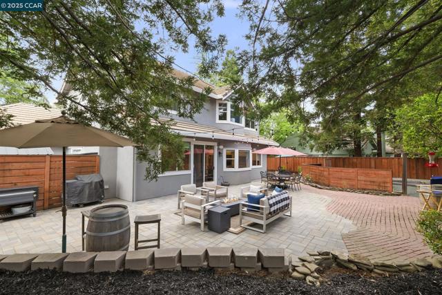 737 Alison Cir, Livermore CA: https://media.crmls.org/mediaz/244a1463-b372-4ada-a851-b34b0736d6c0.jpg