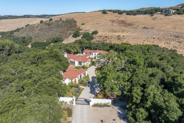 11725 Camino Escondido Road, Carmel Valley CA: https://media.crmls.org/mediaz/244a6588-b6ac-41e0-ba9e-4e429c9c0d25.jpg