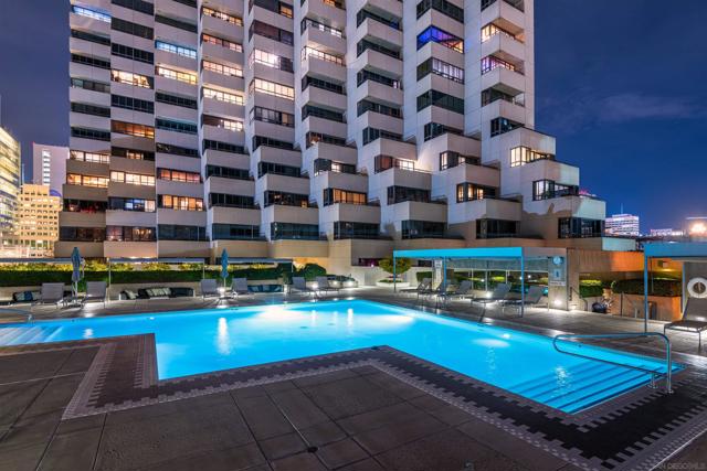 700 Front St, San Diego, California 92101, 2 Bedrooms Bedrooms, ,2 BathroomsBathrooms,Condominium,For Sale,Front St,250018560SD