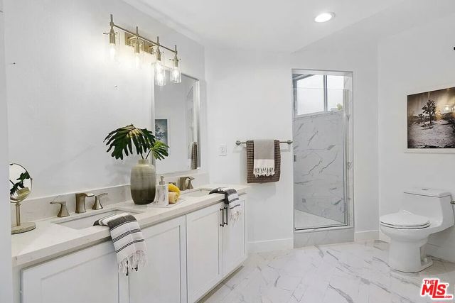 842 11th Street photo 23