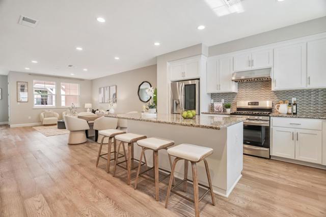 285 Wild Rose Way, Milpitas CA: https://media.crmls.org/mediaz/244cfacb-a53c-4bb7-aaf5-78a66f4d7a48.jpg