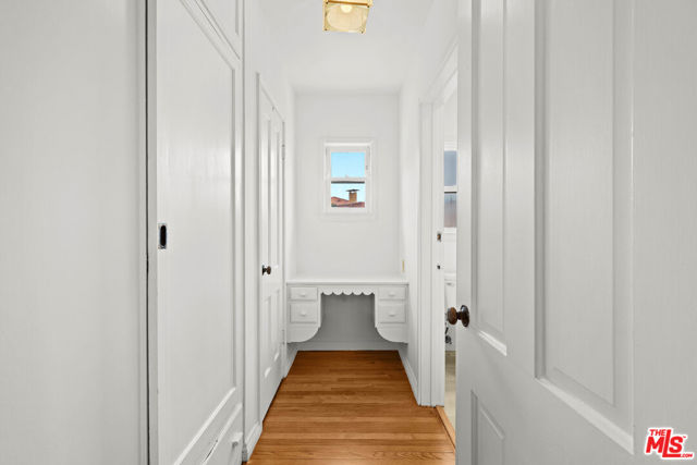 3715 Homeland Drive, View Park CA: https://media.crmls.org/mediaz/244d5b91-f91b-4b2c-b581-5c8b8b2946a7.jpg
