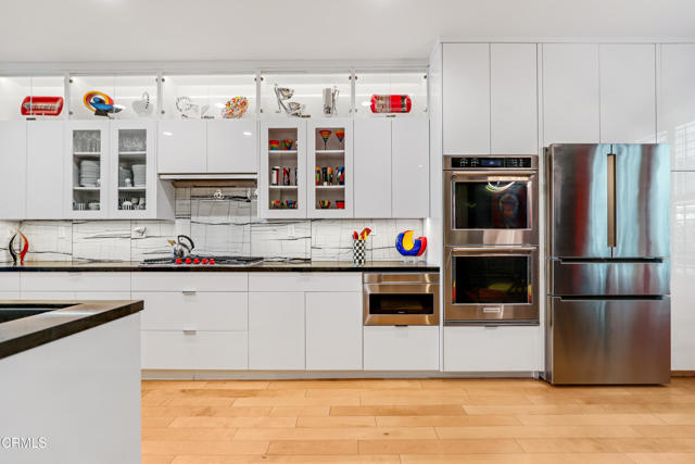 1524 Seabridge Lane, Oxnard CA: https://media.crmls.org/mediaz/244d8cae-6b41-499a-af18-184ec961a443.jpg