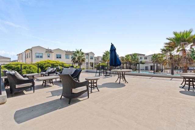 5212 Beachfront, San Diego CA: https://media.crmls.org/mediaz/244da677-5a98-4a48-92c4-130644b8261f.jpg