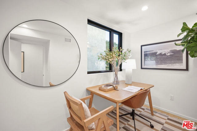 2530 Beverley Avenue, Santa Monica CA: https://media.crmls.org/mediaz/244dbfd1-f824-4696-a7a9-cbdcff7a1a3f.jpg