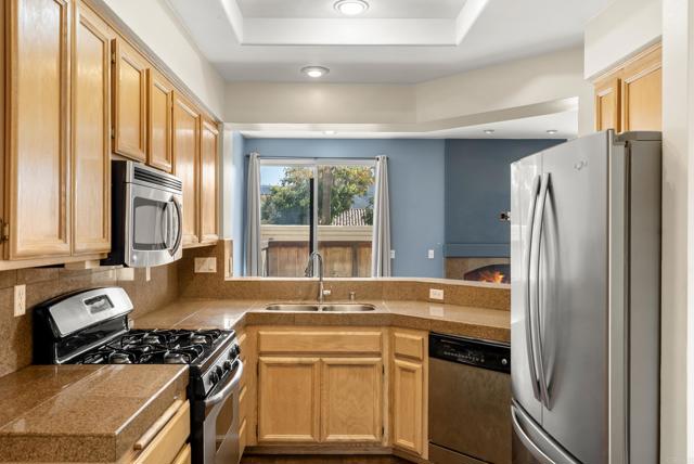 11358 Via Rancho San Diego Unit G, El Cajon CA: https://media.crmls.org/mediaz/244de0c7-7c68-419c-be0c-3d7db425362c.jpg