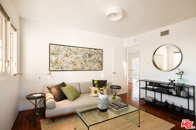 6300 Mulholland Highway, Los Angeles CA: https://media.crmls.org/mediaz/244df375-3a52-4bdc-9b84-628dcb2ea2e5.jpg