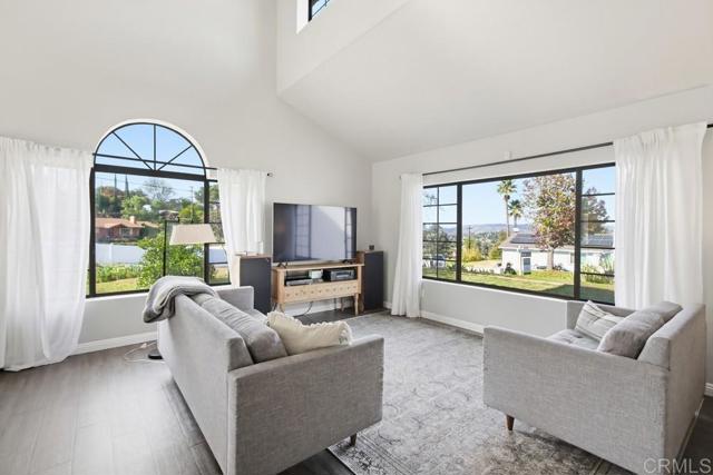 Detail Gallery Image 5 of 44 For 12021 Mcwest Lane, Lakeside,  CA 92040 - 4 Beds | 2/1 Baths