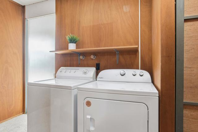 1582 Brandywine Road, San Mateo CA: https://media.crmls.org/mediaz/244e5614-d12d-441e-8dac-8fd2abc6fe19.jpg