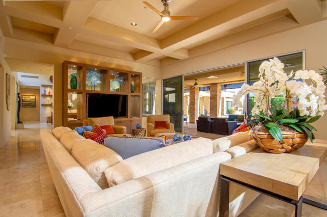 630 N Cahuilla Road, Palm Springs CA: https://media.crmls.org/mediaz/244ec499-3a14-4bc0-b5ef-2b1a1ab0b4b1.jpg