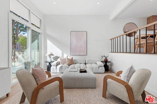 13234 Fiji Way, Marina del Rey CA: https://media.crmls.org/mediaz/244eec86-e0b4-4814-8bad-c1f18b9b2ba2.jpg