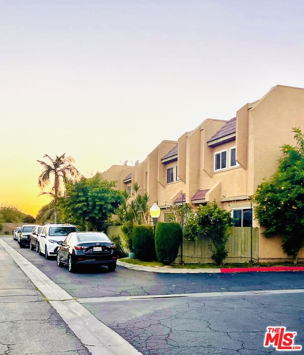 3843 Monterey Avenue, Baldwin Park CA: https://media.crmls.org/mediaz/244f394d-bfa6-45e1-8052-4c565319edfa.jpg