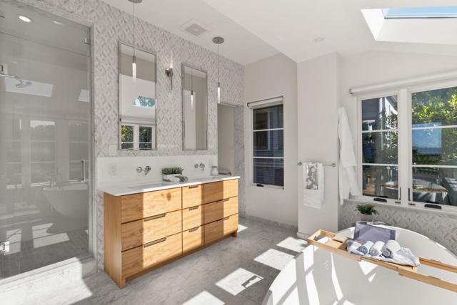 2853 Broderick Street, San Francisco CA: https://media.crmls.org/mediaz/244f75e8-9ba5-4c56-af97-c4e6efc6142f.jpg