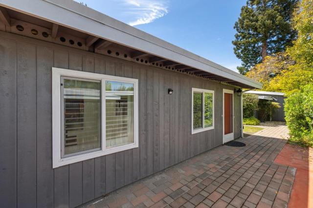 342 Carolina Lane, Palo Alto CA: https://media.crmls.org/mediaz/24510a52-5b61-463b-ba5d-66cae2ff3340.jpg