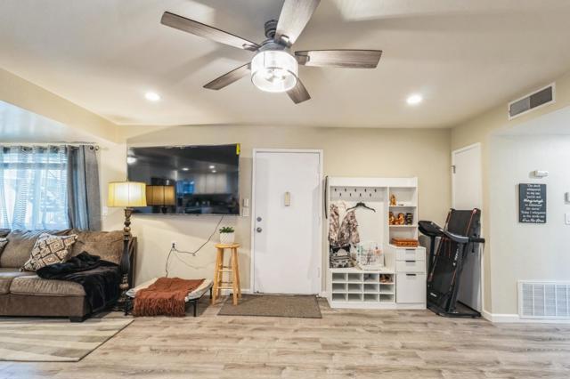14225 Lora Drive, Los Gatos CA: https://media.crmls.org/mediaz/245174eb-c031-434a-b5e9-9a73d2b8c044.jpg