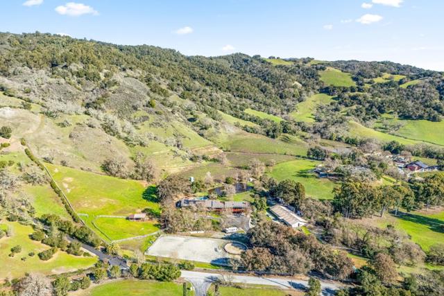 6915 Redwood Retreat Road, Gilroy CA: https://media.crmls.org/mediaz/2451a542-4456-4902-93d3-af1281710f62.jpg